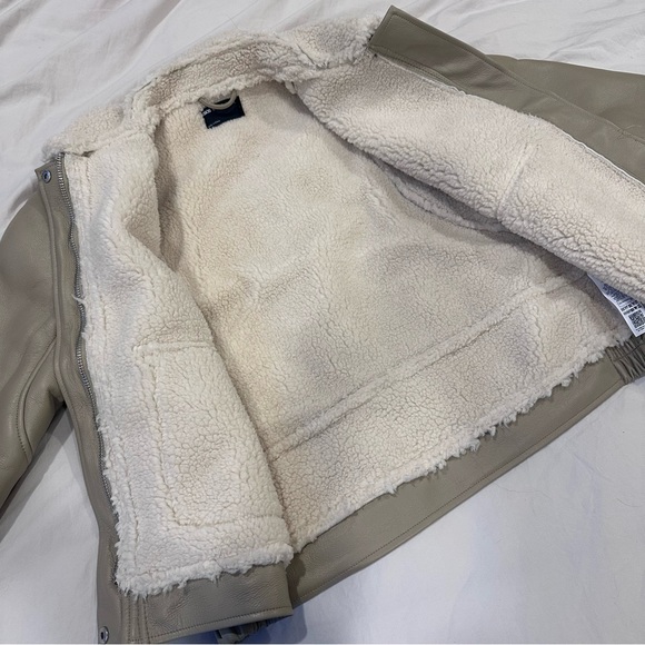 ASOS DESIGN borg collar oversized flight jacket in cream - Picture 4 of 4